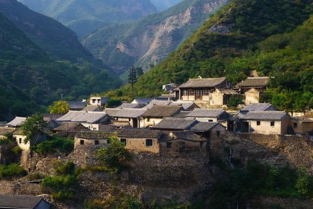 附近的旅游景点（城市周边这些好去处）(7)