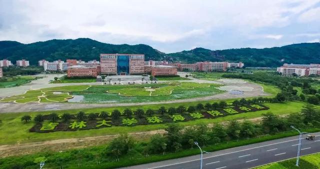 全国最美的20座大学图书馆（广东高校最美的20所图书馆）(40)