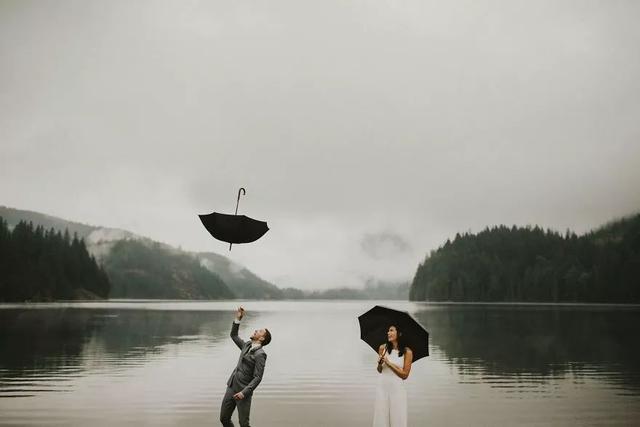 给你一套法式浪漫的婚纱照（全球最美50张婚纱照）(31)