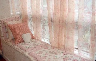 ​蕾丝窗帘的选择要点 蕾丝窗帘的保养方法