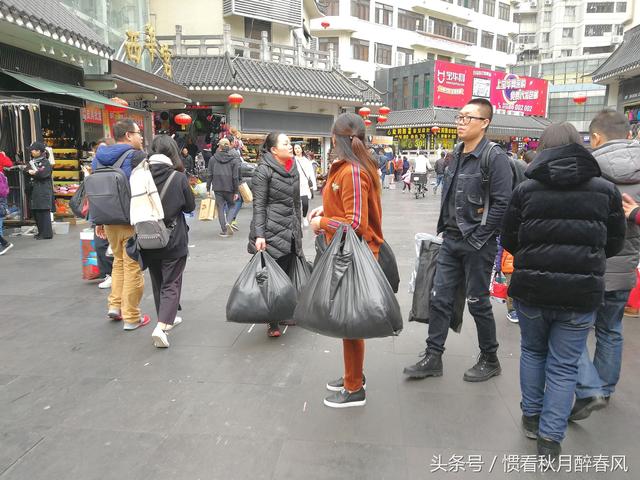 深圳东门步行街历史（它是深圳最大最繁华最古老的步行街）(25)