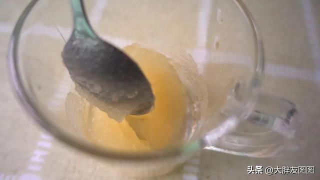 怎么用酸奶做果冻简单（自制低脂健康的酸奶果冻）(4)