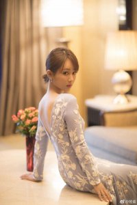 ​杨紫承认整了哪些地方 杨紫现在的身价多少亿