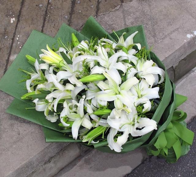 父亲节送什么鲜花，父亲节将至，你会送什么礼物或为爸爸做些什么事情表达爱意？图6