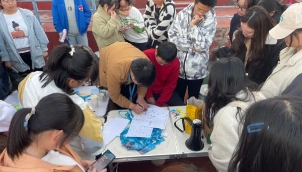 学生会面试自我介绍词,面试学生会的自我介绍图3