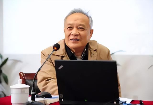 侯静中美武器专家（国宝级武器专家）(4)