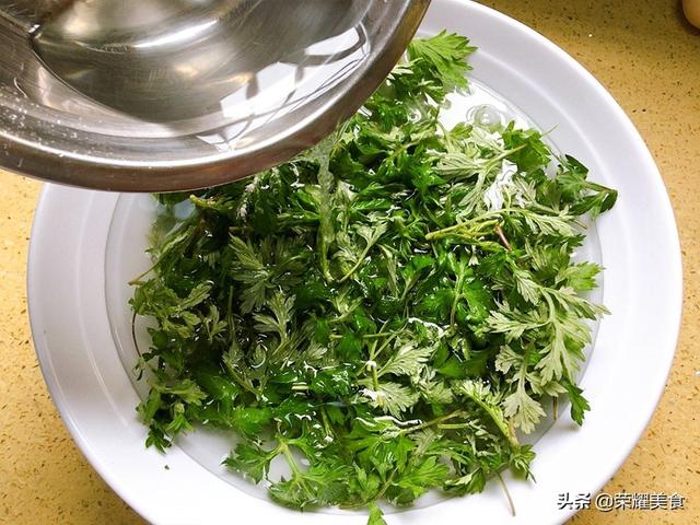 这个夏天一定不要错过艾叶煮鸡蛋（记得用艾草煮鸡蛋汤）(9)