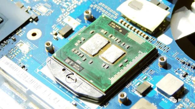 老款笔记本换cpu（技术牛人一步一步教你给8年前的笔记本换CPU）(17)