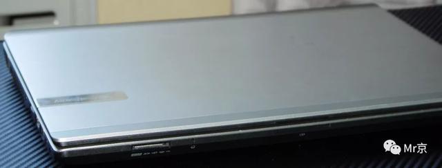 老款笔记本换cpu（技术牛人一步一步教你给8年前的笔记本换CPU）(1)