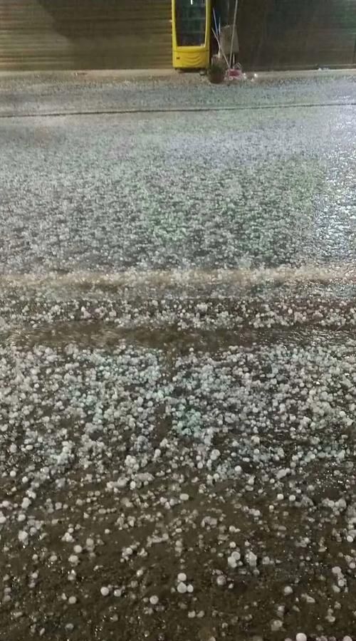 冰雹什么时候下：冰雹是什么什么情况下会下