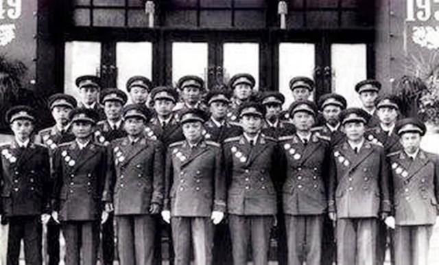 真正的开国将帅（1955年授衔的1048名开国将帅）(2)