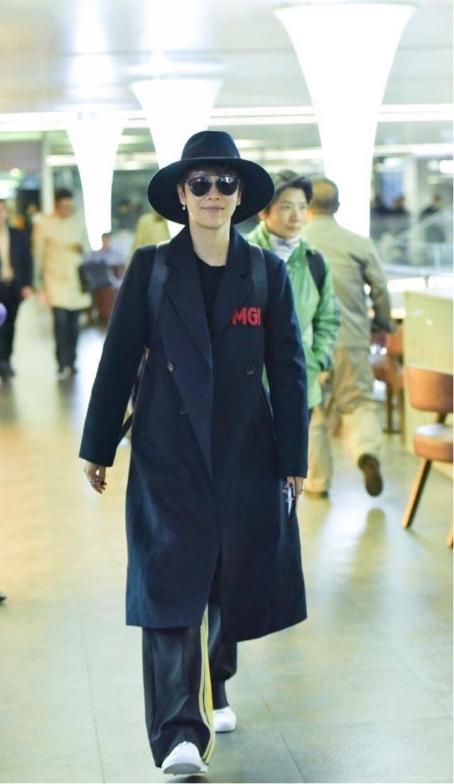 成熟的海清短发纱裙（42岁的海清依然年轻貌美）(7)