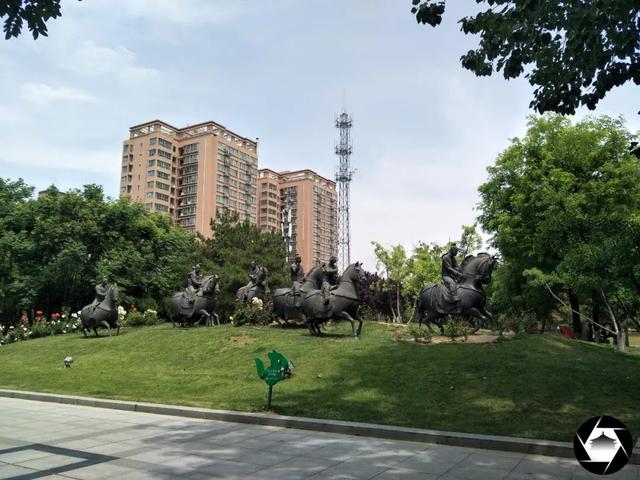 西安纪念馆雕塑（揭秘西安长安门）(5)
