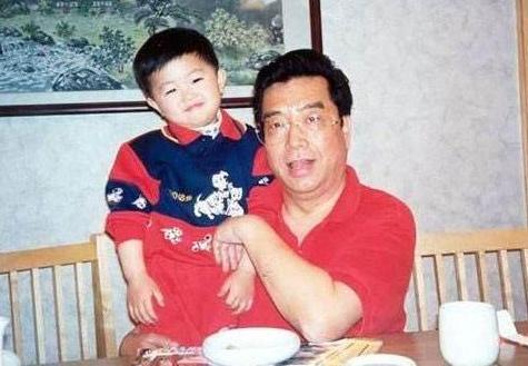 李天一犯罪纪实（15岁进收容所17岁性侵入狱10年）(1)