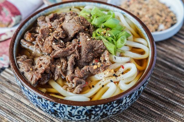 日本人的饮食习惯与特点（揭开日本人一千多年不吃肉的背后）(26)