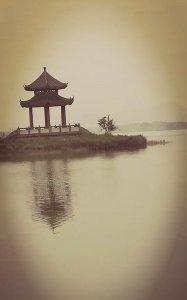 ​渚云低暗渡下一句，关于七夕最动人的诗词是哪一首呢？