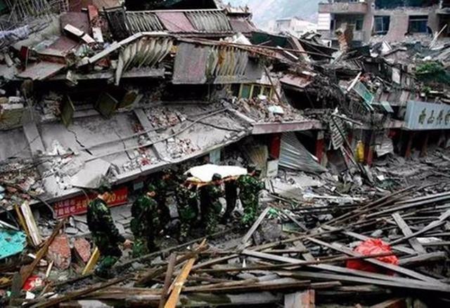 汶川地震财产损失情况（汶川地震8万多人遇难）(2)