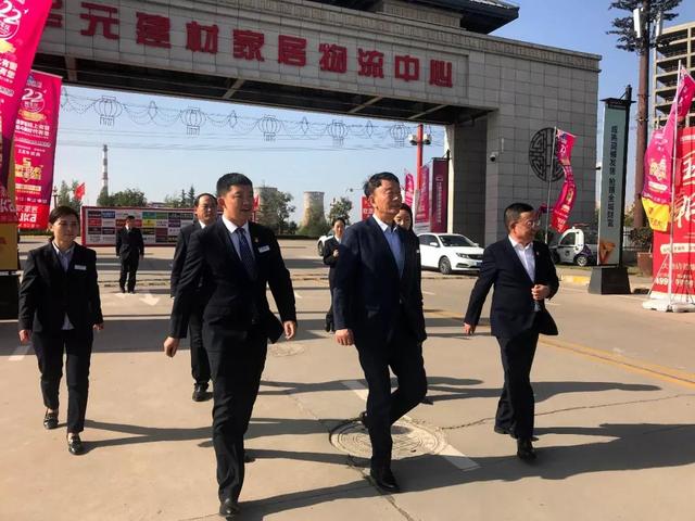 西安大明宫实业集团的企业文化（西安大明宫实业集团董事长席有良先生莅临澄城市场检查指导工作）(2)