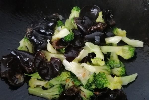 炒西兰花怎么做,炒西兰花的做法图15