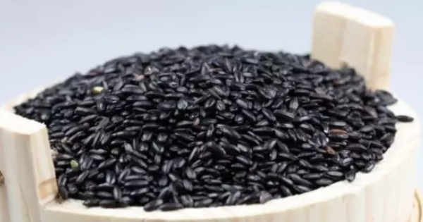没泡的黑米煮多久能烂,红豆黑米煮多久才能熟图4