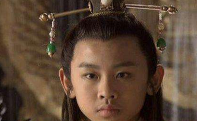 ​在元德太子杨昭死后，他的儿子杨侑为何能封他为皇帝？