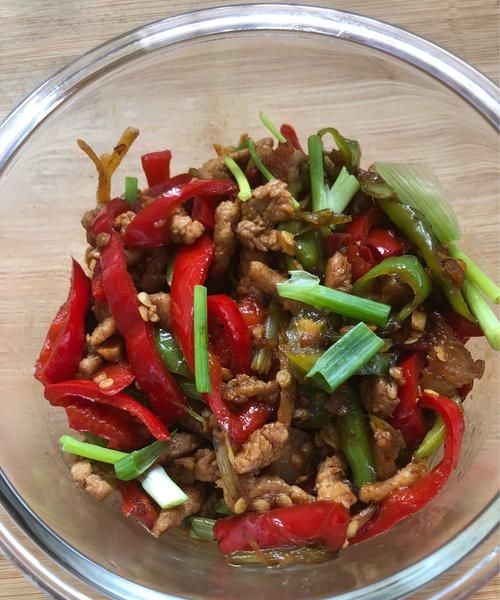 肉炒辣椒的做法