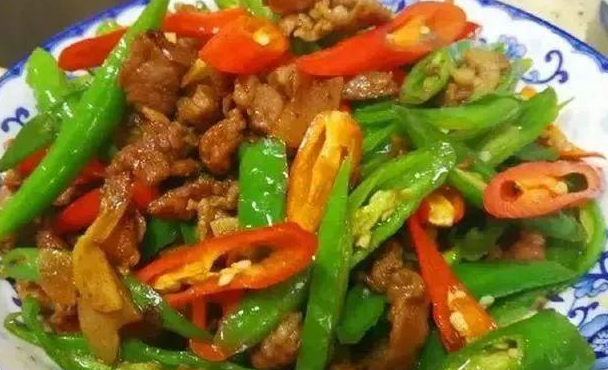 辣椒炒肉的做法