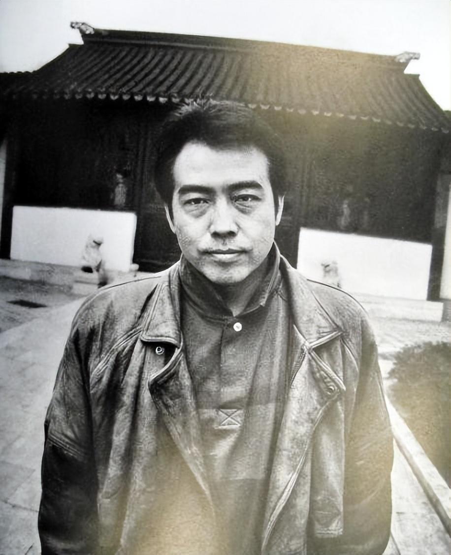 倪萍个人资料简介： 18年后再看倪萍，才发现嫁给杨亚洲，是最正确的选择