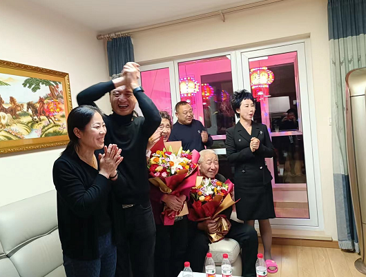 获得中国冬奥首金的曲春雨，家住咱金普新区