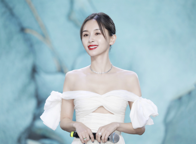 美女明星馆：34岁王子文，性感好看