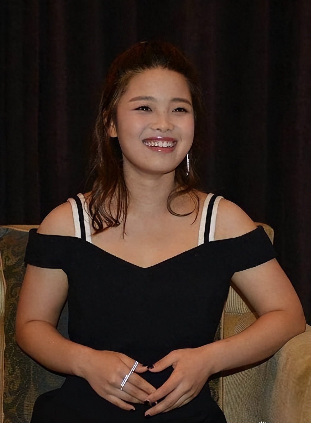 王莎莎个人资料：童星出道被嫌丑，长大后即使演村妇和小配角，也不整容