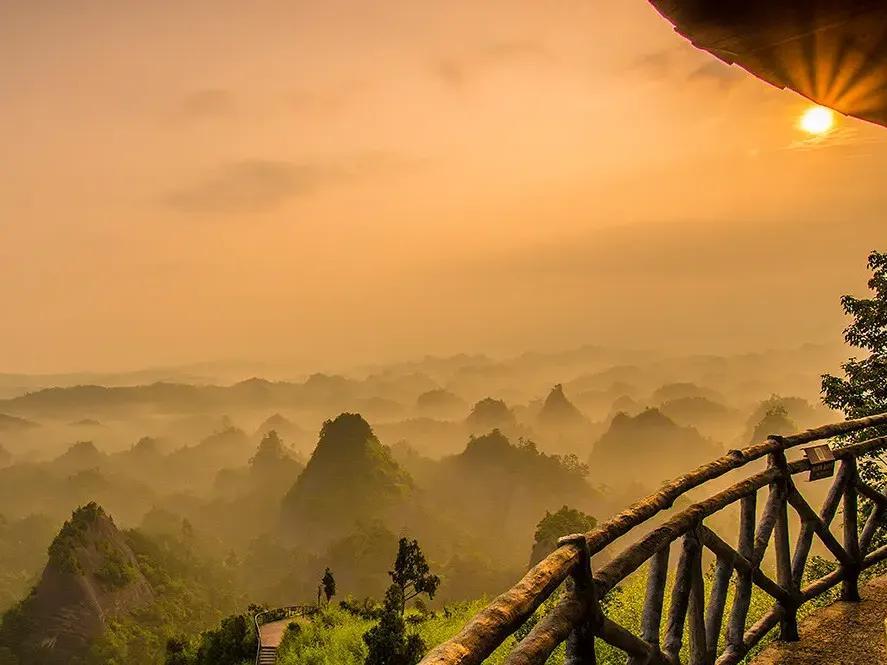 怀化市旅游景点有哪些地方(怀化有什么好玩的旅游景点)