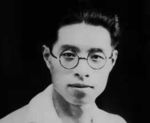 历史上的今天，作家丁玲逝世。解读一段她从知己到仇人的友情