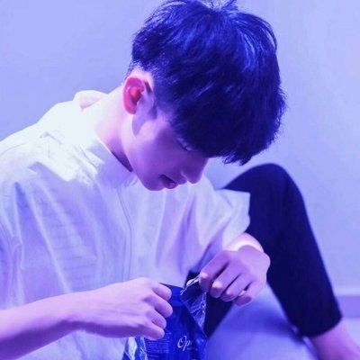 蓝色系男生头像个性潮图