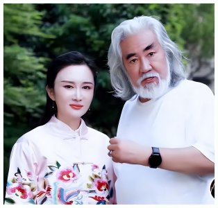 ​张颂文发文向张纪中道歉(张纪中不堪网暴，称对张颂文捡垃圾被丢下不知情)