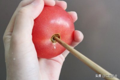 ​西红柿去皮最简单的方法，不用热水烫，几秒钟轻松去皮