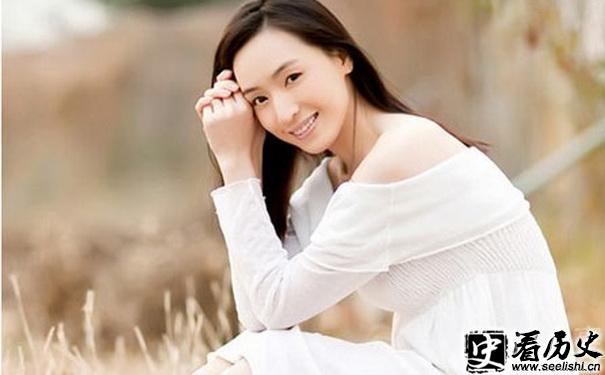 邢秉懿扮演者黄小戈