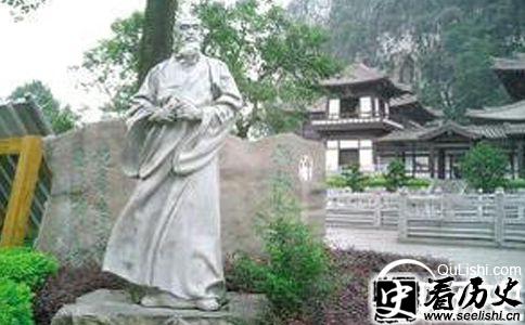 张同敝雕像