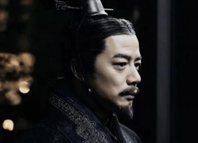​赵姬究竟是个怎样的女人？不过是各色男人手中的一粒棋子