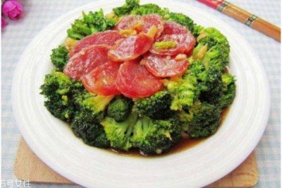 ​腊肠炒西兰花怎么做 腊肠炒西蓝花的做法