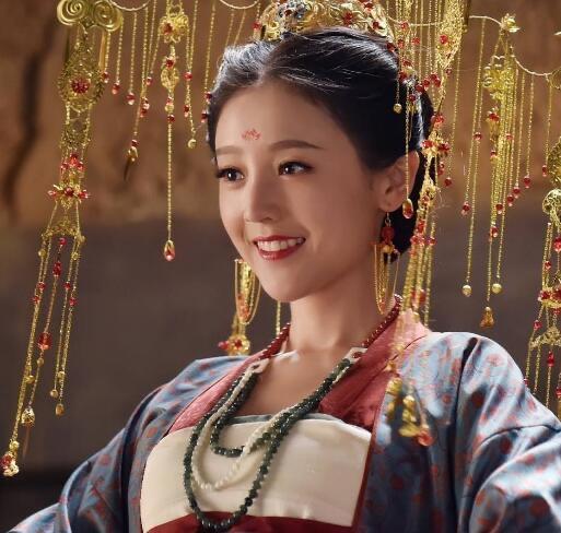 娱乐何花几几年出生怎么走红的 最美孟婆新剧上线引人关注  2