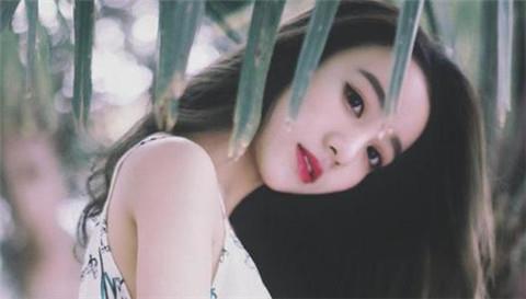 引导女生参与聊天