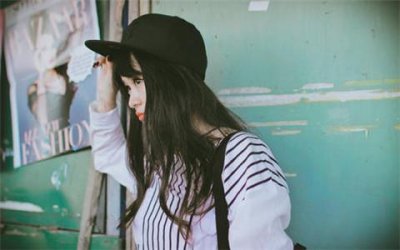 ​女生忽冷忽热不回微信怎么办？让她主动起来只需这几招
