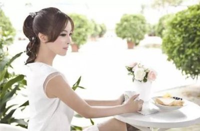 ​第一次加女孩子微信怎么说开场白？好的开场白是非常重要