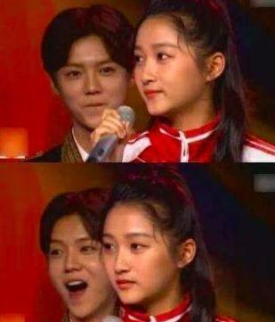 鹿晗关晓彤同框，关晓彤捂嘴流泪难掩幸福，网友：幸福的眼泪