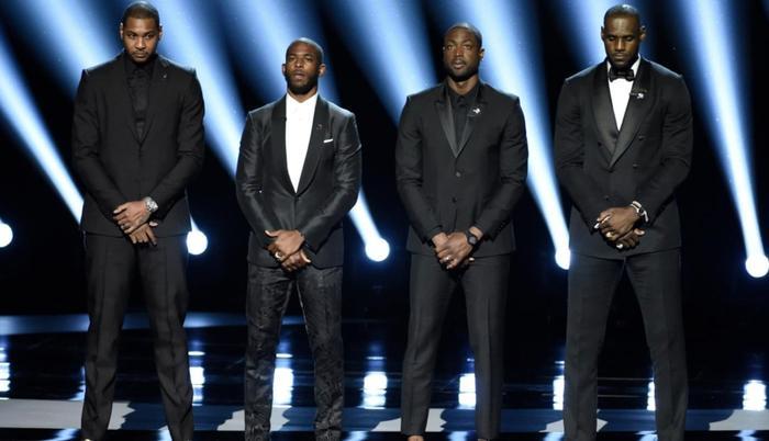 韦德：退役令人不舍，得看心理医生，我和詹姆斯联手改变了NBA