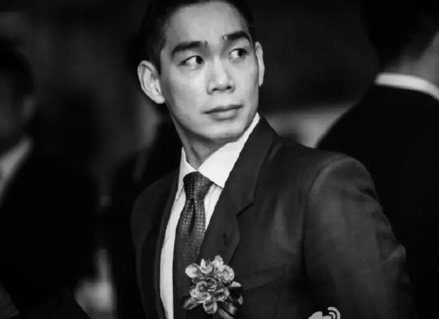 袁巴元咬定张雨绮出轨！黄毅清力挺男方，大爆奸夫是“伪富豪”！