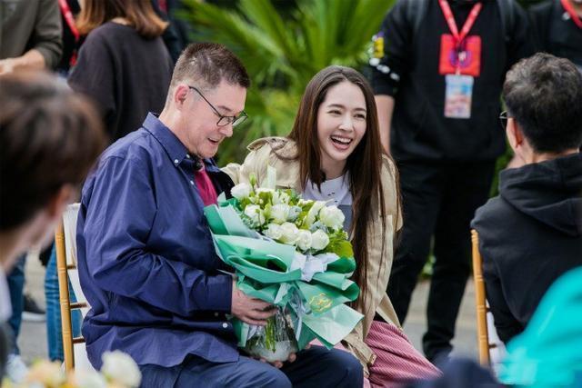 向佐家庭背景曝光，背景显赫到你不敢相信，郭碧婷明显高攀了!