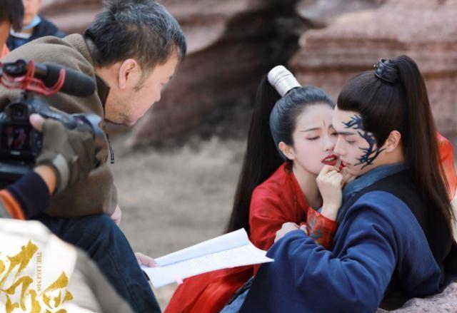 白鹿许凯为戏拥抱，他的这一反应，真实人品一目了然