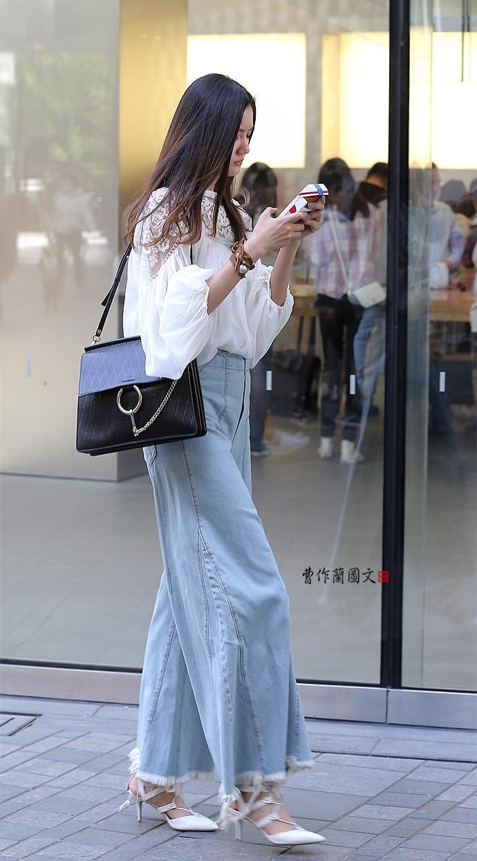 街拍：穿超细、超高高跟鞋的美女